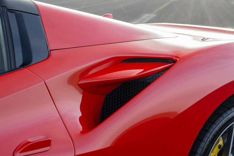 Ferrari F8 Spider T V8 - U1555