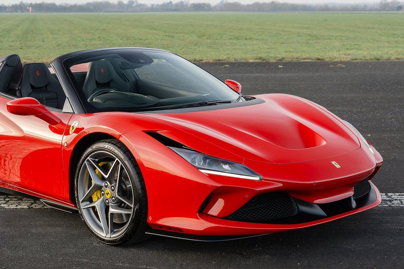 Ferrari F8 Spider T V8 - U1555