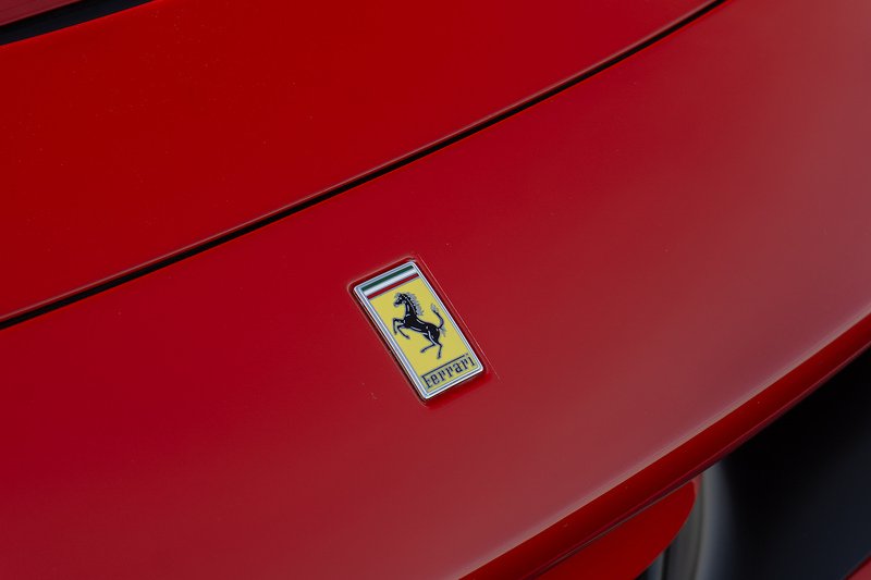 Ferrari F8 Spider T V8 - U1555