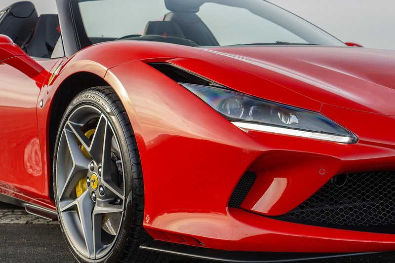 Ferrari F8 Spider T V8 - U1555