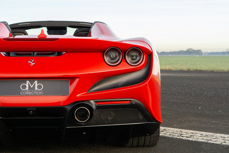 Ferrari F8 Spider T V8 - U1555