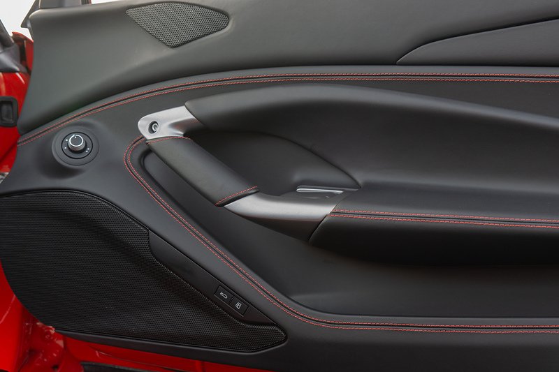 Ferrari F8 Spider T V8 - U1555