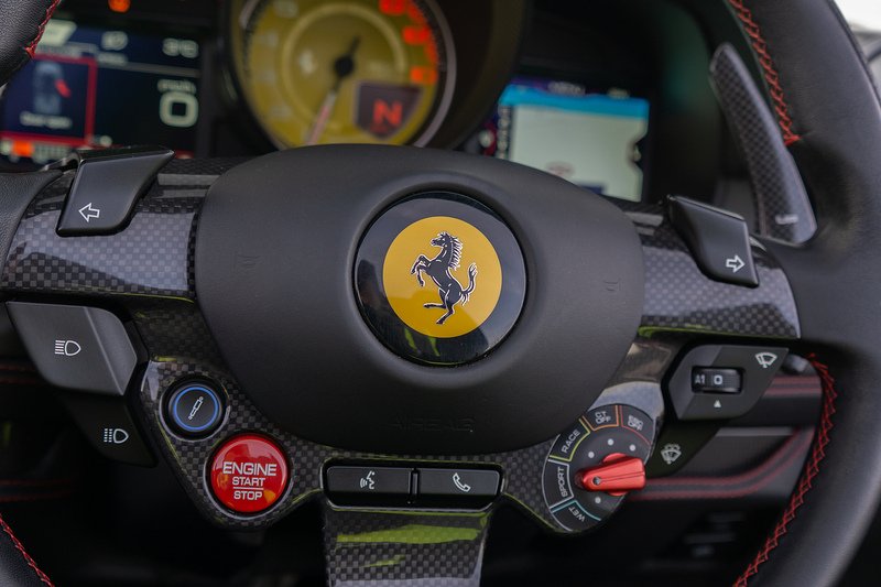 Ferrari F8 Spider T V8 - U1555