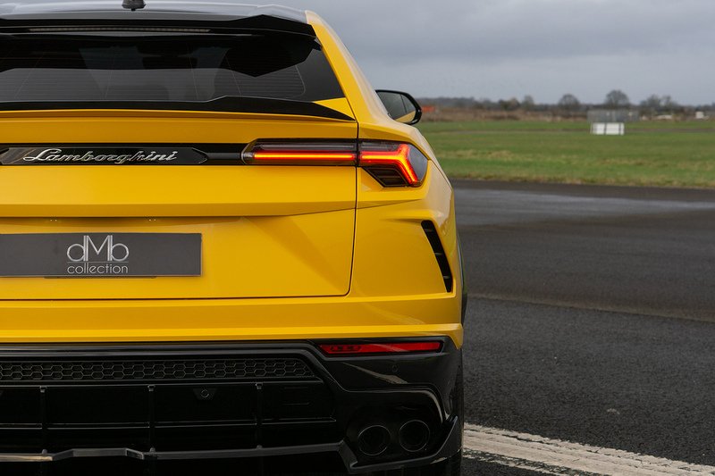 Lamborghini Urus V8 BiTurbo - U1558