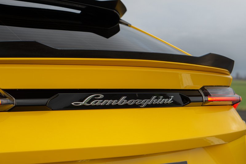 Lamborghini Urus V8 BiTurbo - U1558