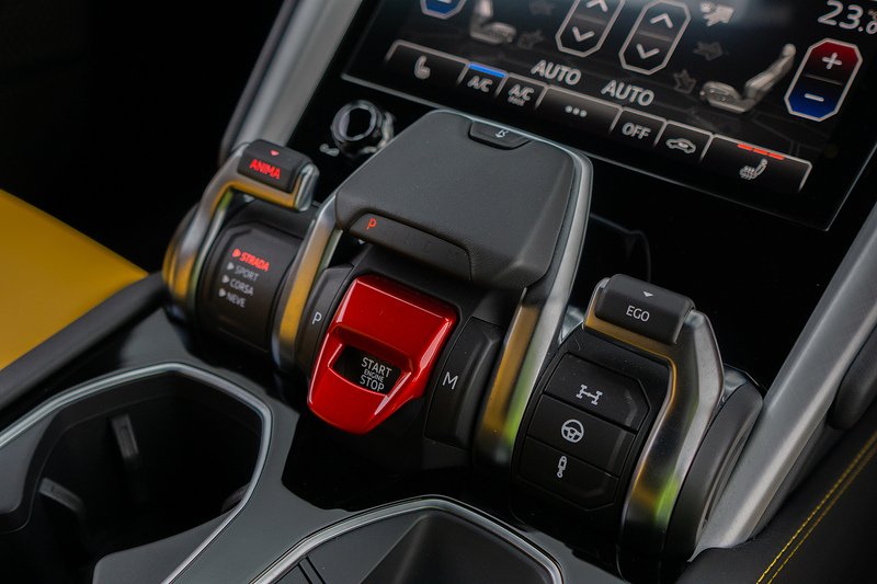 Lamborghini Urus V8 BiTurbo - U1558