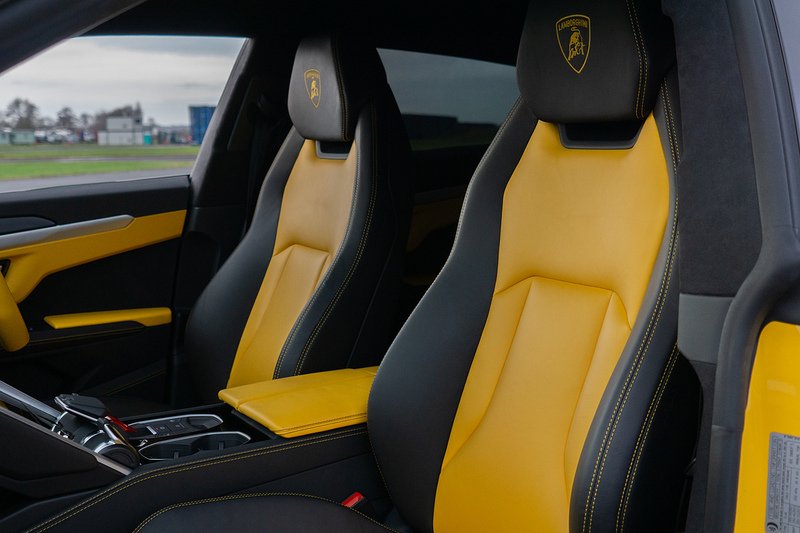 Lamborghini Urus V8 BiTurbo - U1558