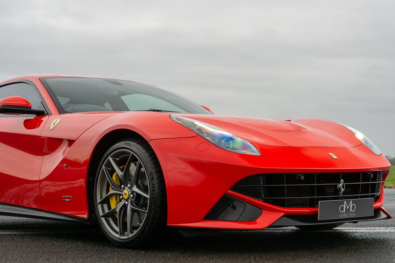 Ferrari F12 Berlinetta V12 - U1560