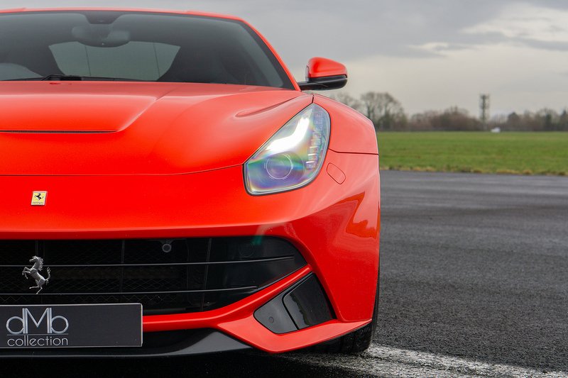Ferrari F12 Berlinetta V12 - U1560