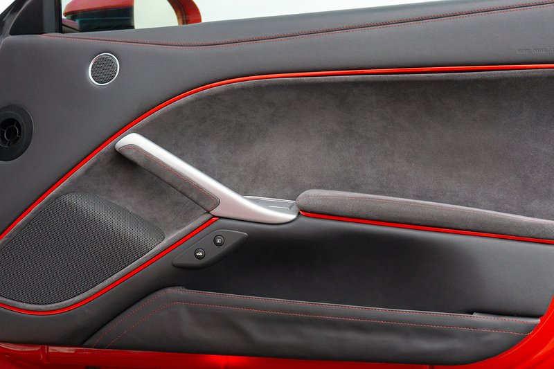 Ferrari F12 Berlinetta V12 - U1560