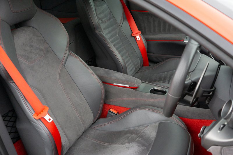 Ferrari F12 Berlinetta V12 - U1560