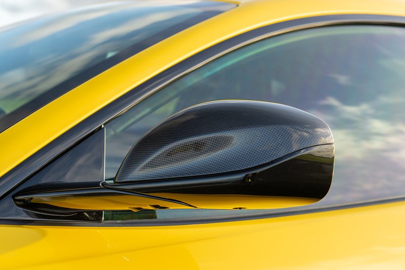 Ferrari 812 Superfast V12 - U1562