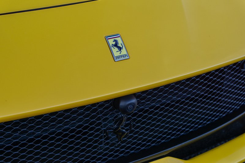 Ferrari 812 Superfast V12 - U1562