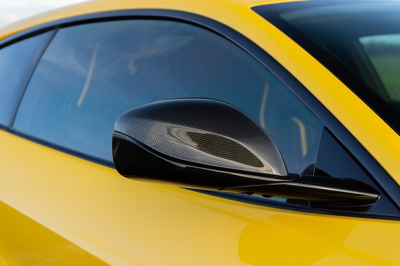 Ferrari 812 Superfast V12 - U1562