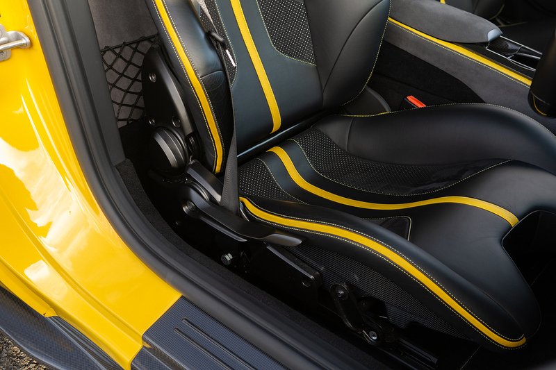 Ferrari 812 Superfast V12 - U1562