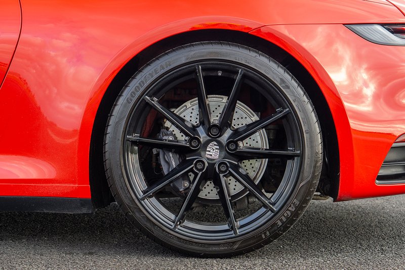 Porsche 911 T 992 Carrera - U1563