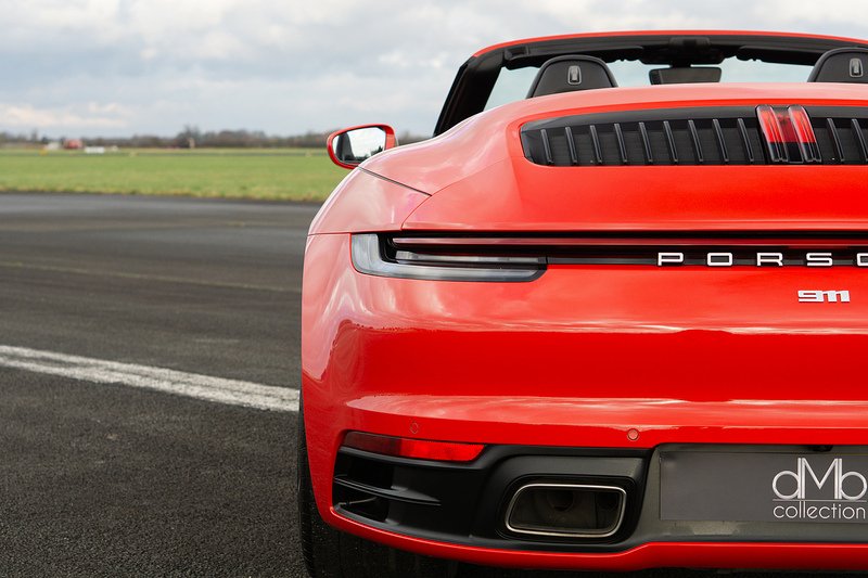 Porsche 911 T 992 Carrera - U1563