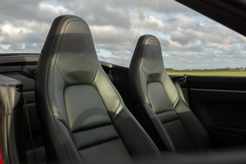 Porsche 911 T 992 Carrera - U1563