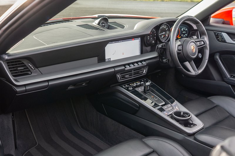 Porsche 911 T 992 Carrera - U1563