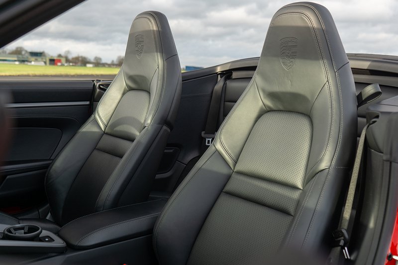 Porsche 911 T 992 Carrera - U1563