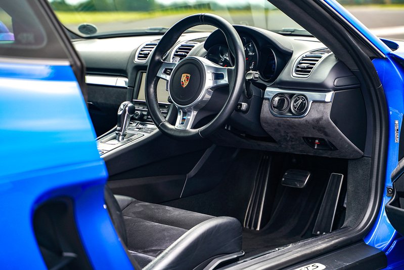 Porsche Cayman 981 GTS - U1566