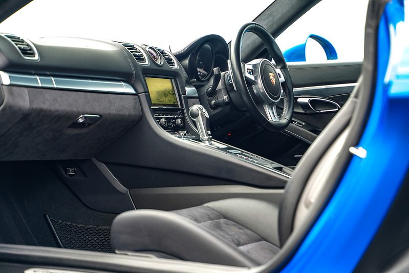 Porsche Cayman 981 GTS - U1566