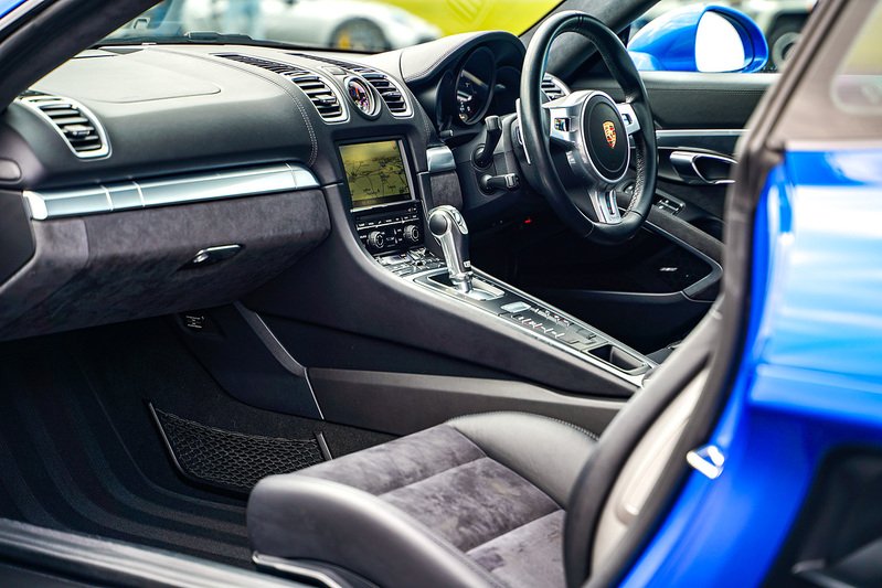 Porsche Cayman 981 GTS - U1566