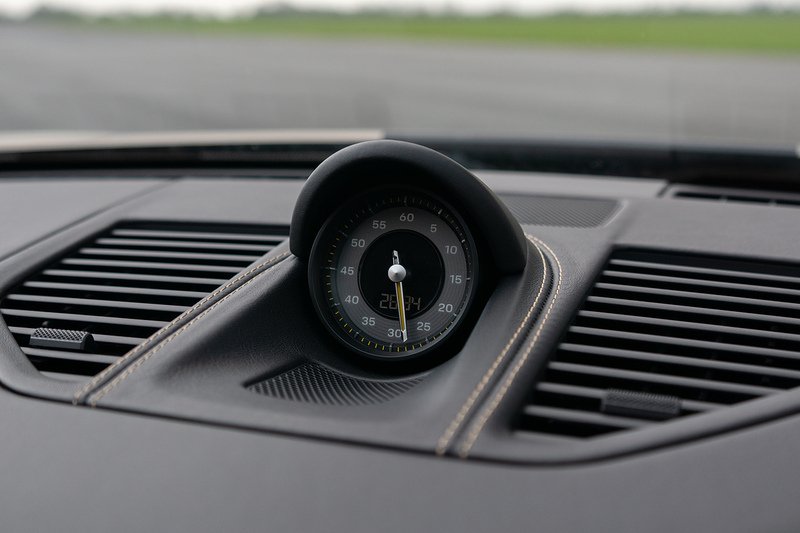 Porsche 911 992 GT3 RS - U1567