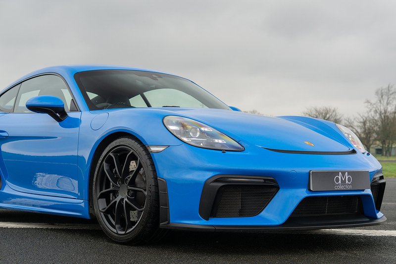 Porsche 718 Cayman GT4 - U1569