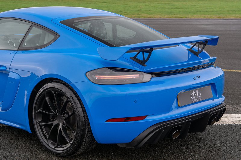 Porsche 718 Cayman GT4 - U1569