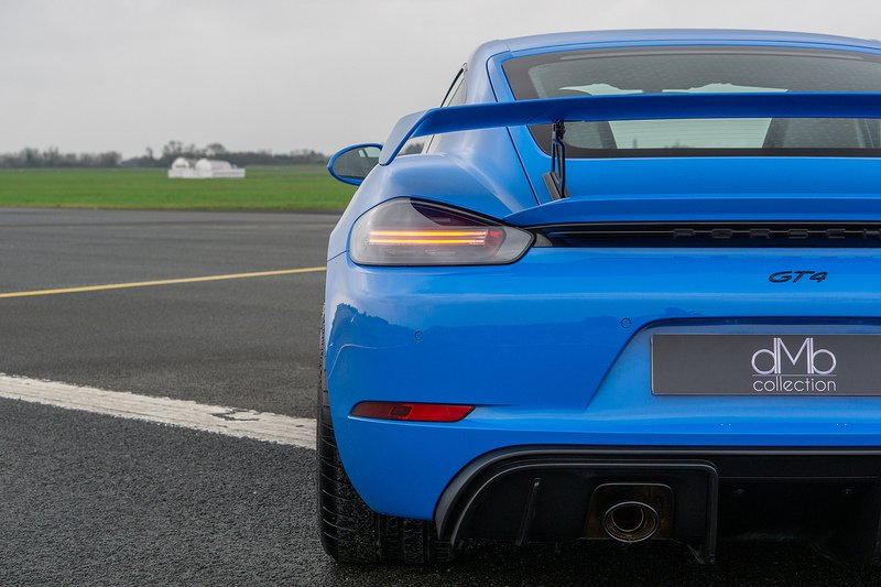 Porsche 718 Cayman GT4 - U1569