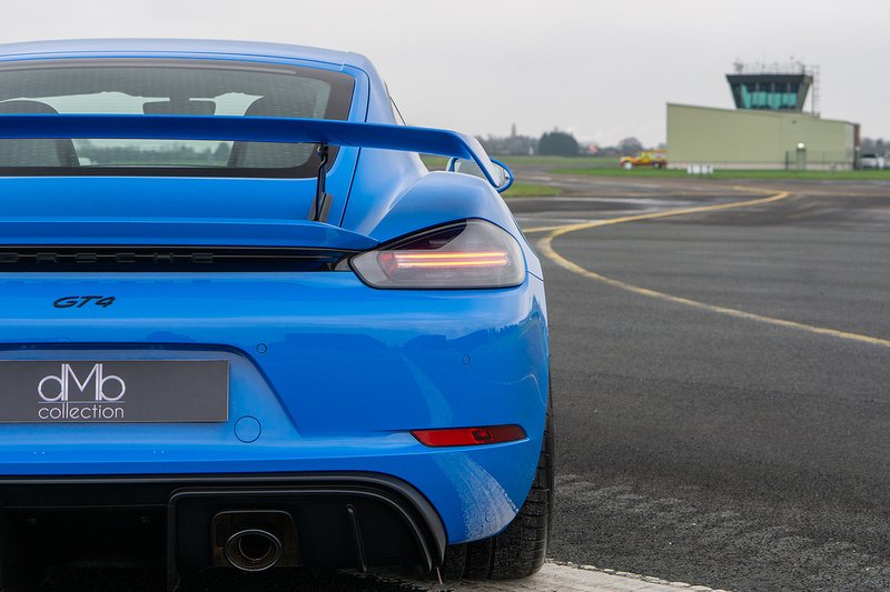 Porsche 718 Cayman GT4 - U1569