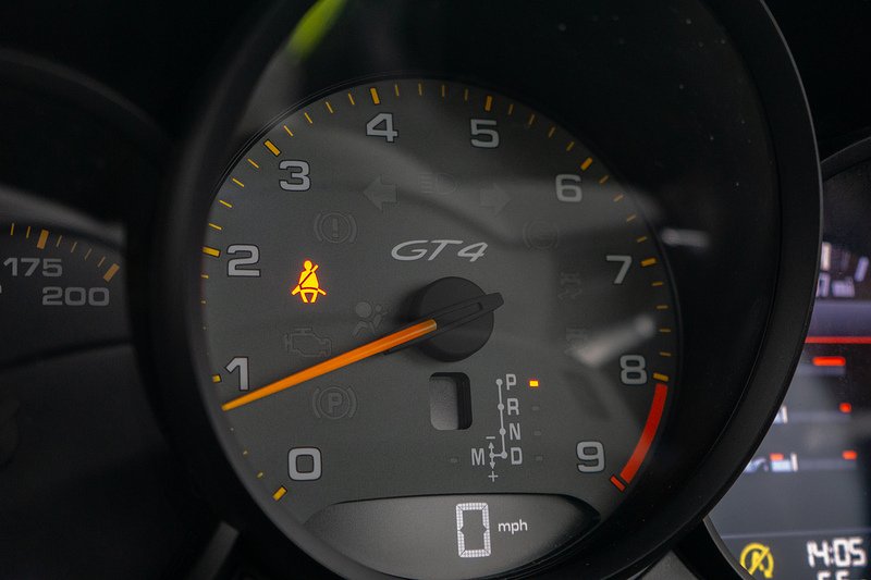 Porsche 718 Cayman GT4 - U1569