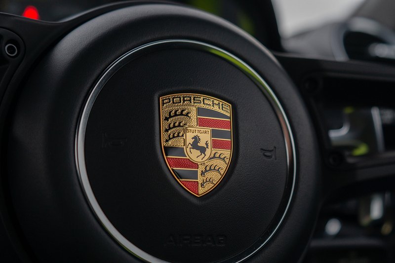 Porsche 718 Cayman GT4 - U1569