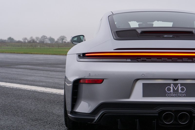 Porsche 911 992.2 GT3 Touring - U1570