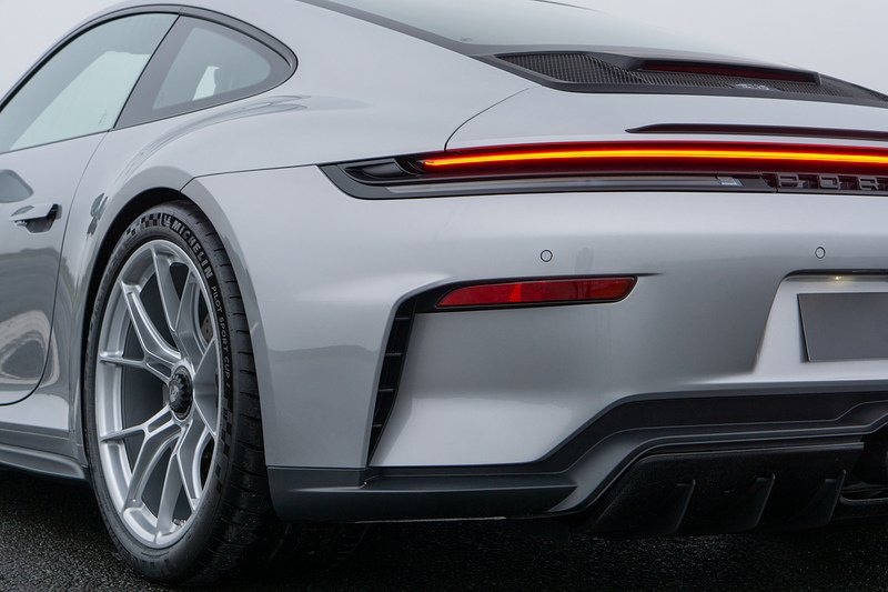 Porsche 911 992.2 GT3 Touring - U1570