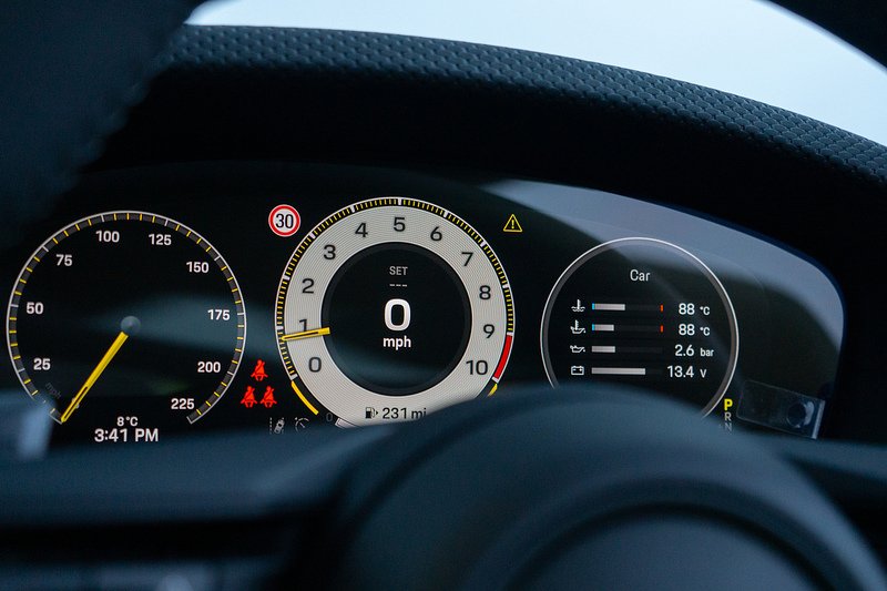 Porsche 911 992.2 GT3 Touring - U1570