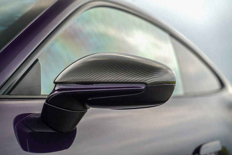 Porsche 911 992 GT3 Touring - U1573