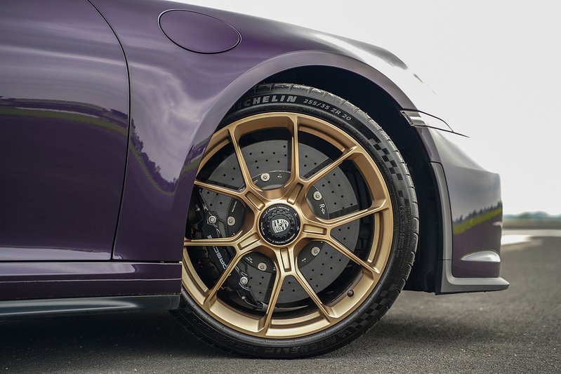 Porsche 911 992 GT3 Touring - U1573