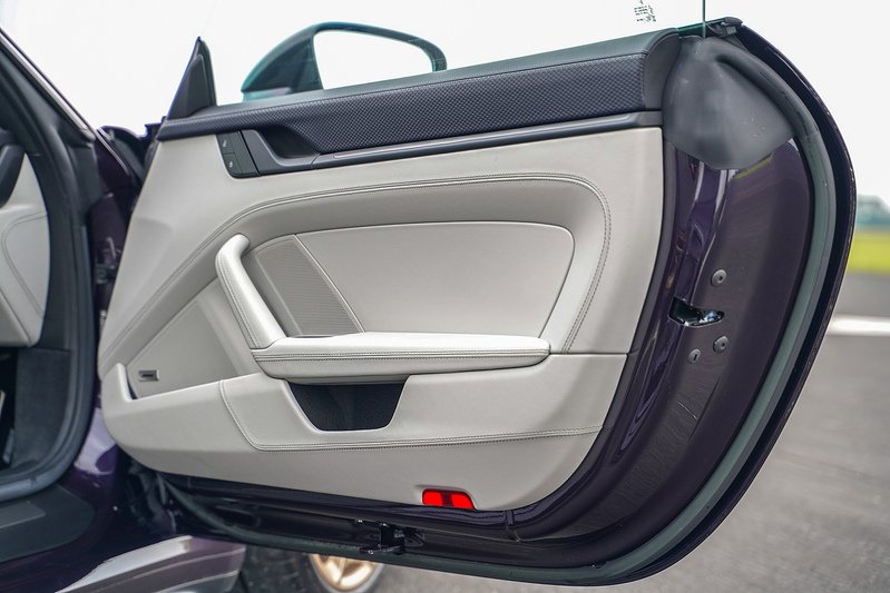 Porsche 911 992 GT3 Touring - U1573