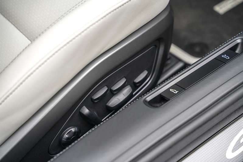 Porsche 911 992 GT3 Touring - U1573