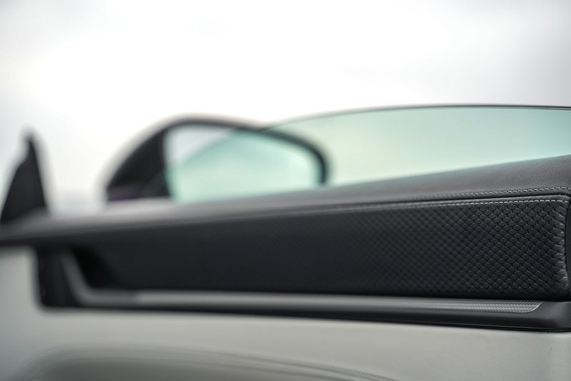 Porsche 911 992 GT3 Touring - U1573