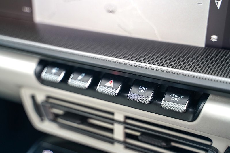 Porsche 911 992 GT3 Touring - U1573