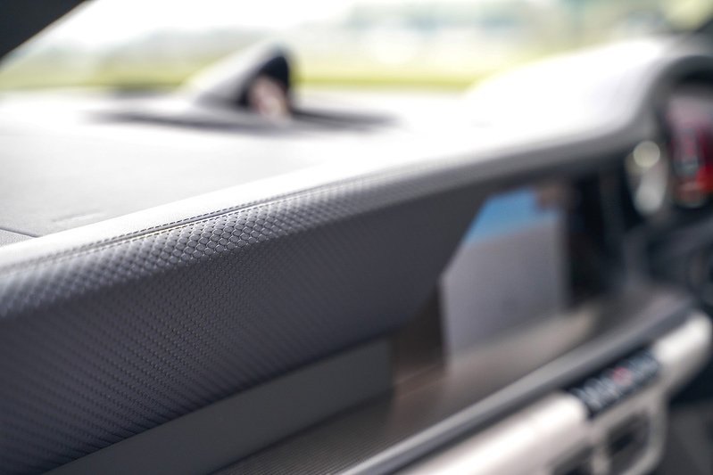 Porsche 911 992 GT3 Touring - U1573