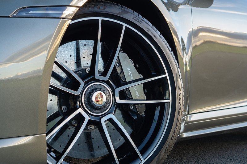 Porsche 911 T 992 Turbo S - U1576