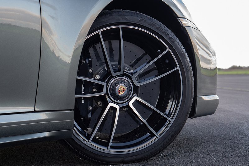 Porsche 911 T 992 Turbo S - U1576