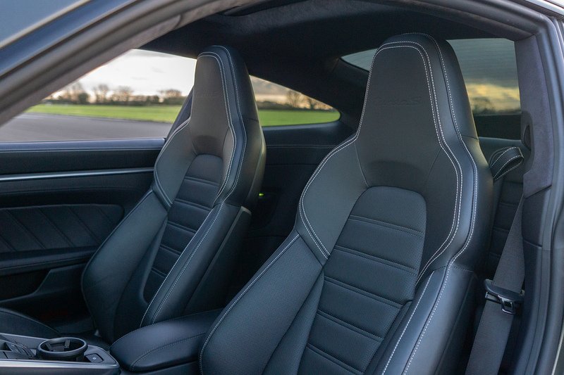 Porsche 911 T 992 Turbo S - U1576