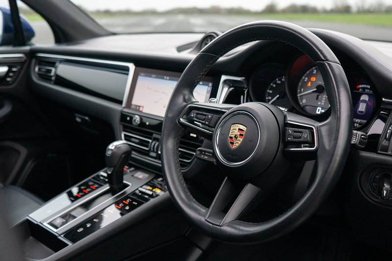 Porsche Macan T V6 S - U1581