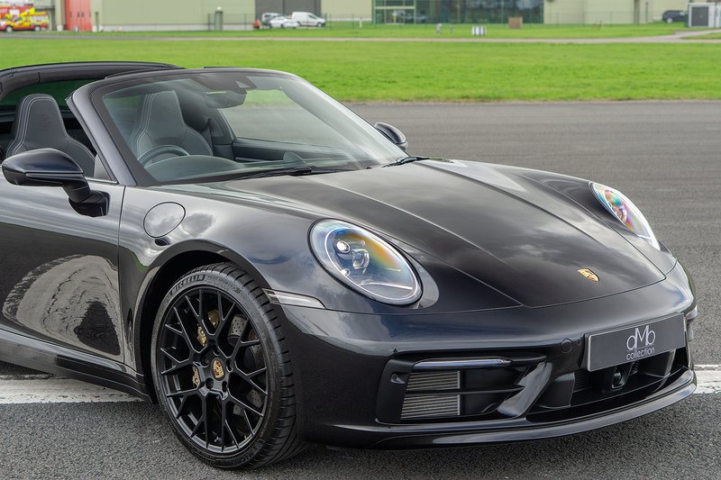 Porsche 911 T 992 4 - U1582