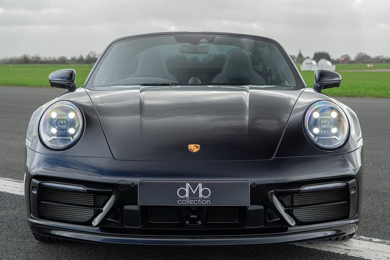 Porsche 911 T 992 4 - U1582